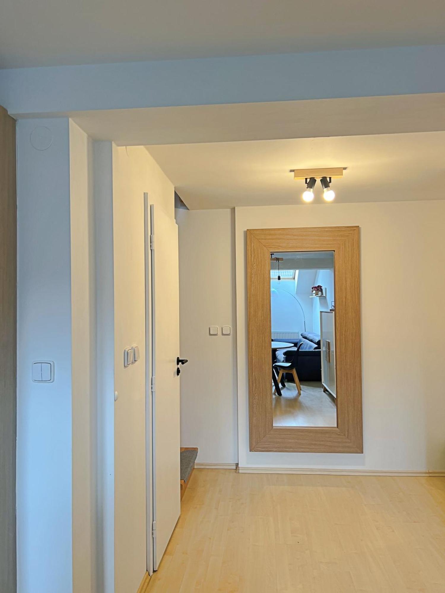 Mezonetovy Apartman V Centru Prague Exterior photo